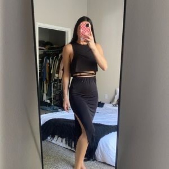 DANIELLE BERNSTEIN WEWOREWHAT Ribbed Cropped Tank Top Wrap Belt Midi Skirt Set - Picture 8 of 12